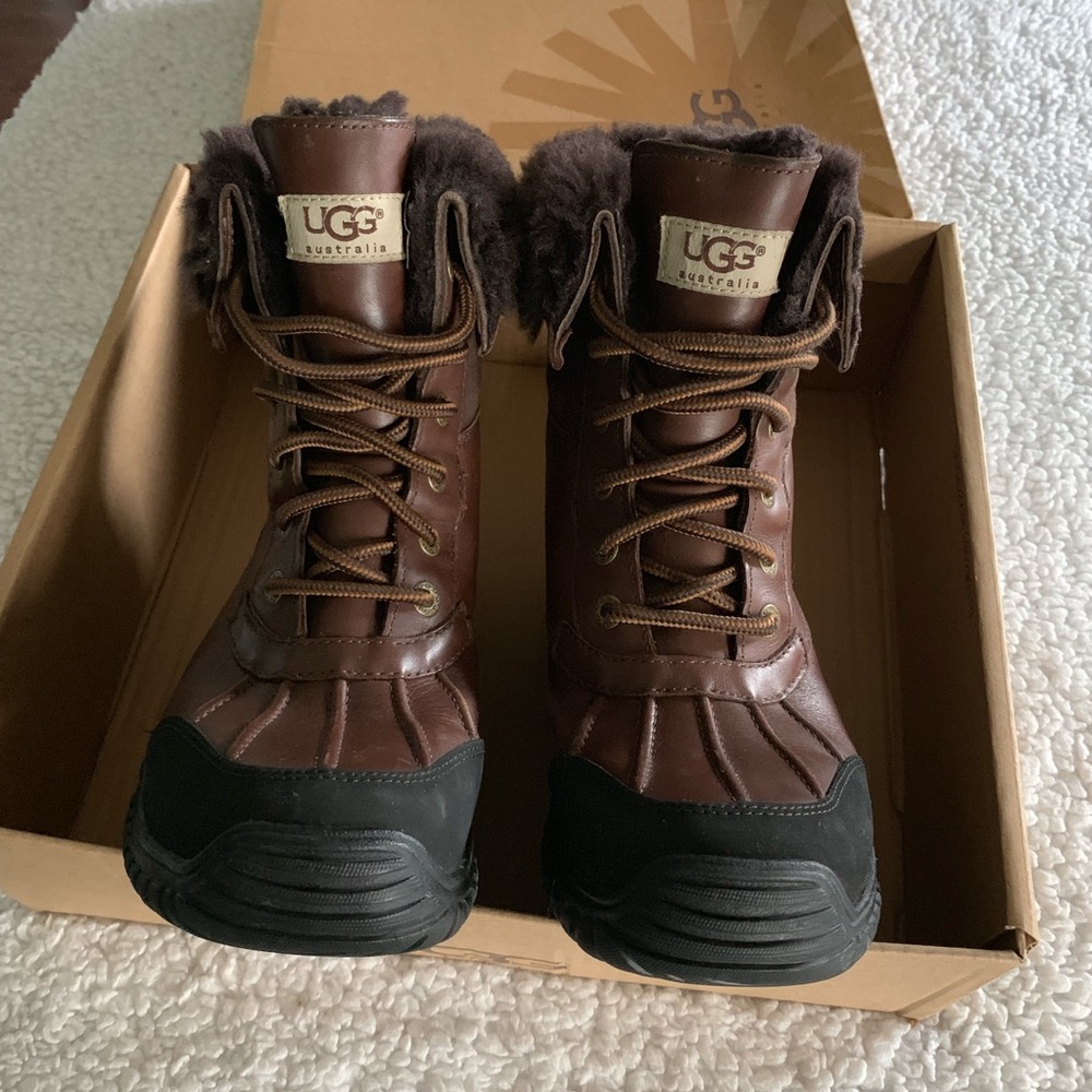 Uggs adirondack II